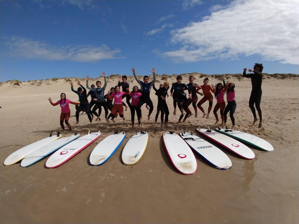 Shark'S Lodge Baleal Exterior foto