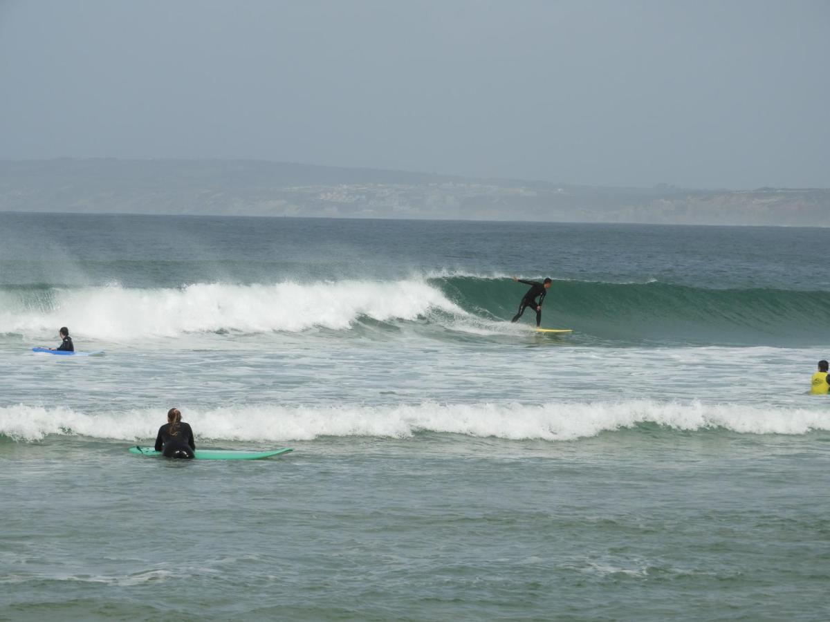 Shark'S Lodge Baleal Exterior foto